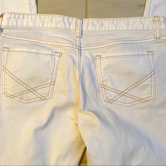 GAP|| White Premium Skinny jeans 10 tall - Picture 3 of 9